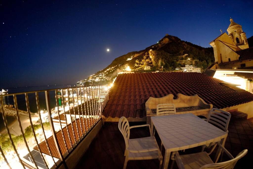 Mamma Rosanna - Apartment In Amalfi With Terrace Dış mekan fotoğraf