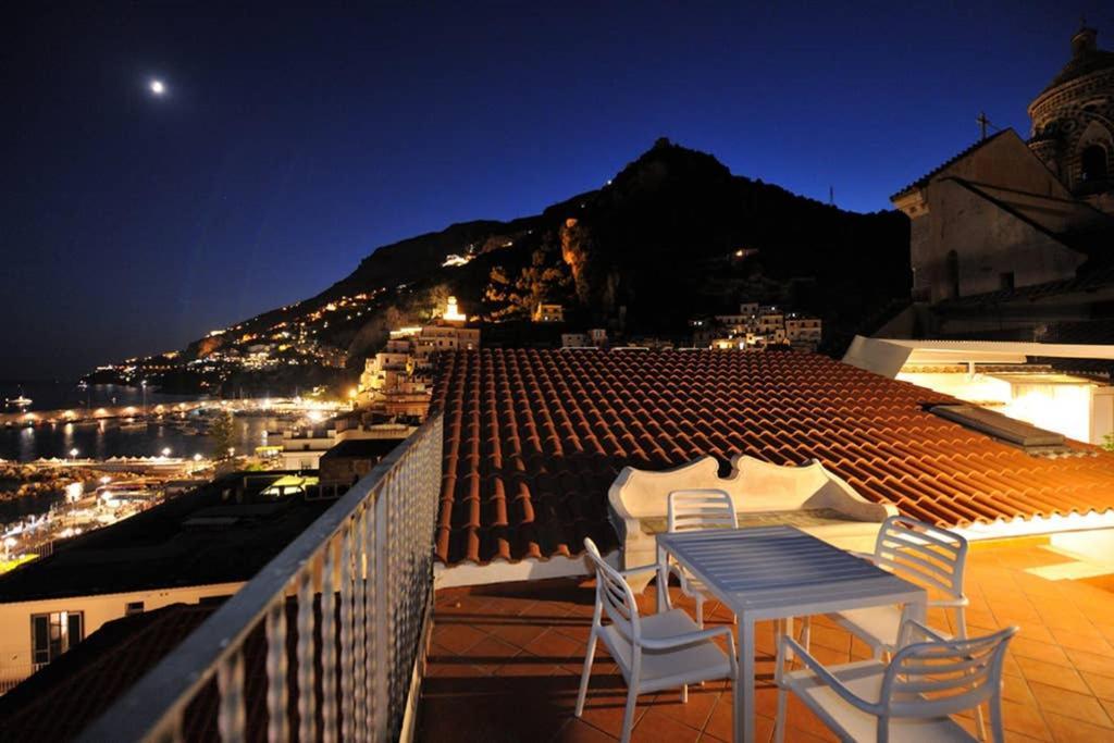 Mamma Rosanna - Apartment In Amalfi With Terrace Dış mekan fotoğraf